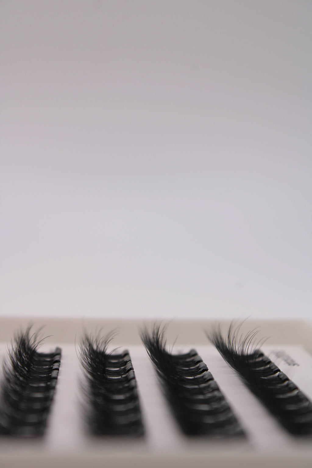 PRE GLUED 🌙 Midnight Classic Wisp (stick and go) 55PCS Lashes Only