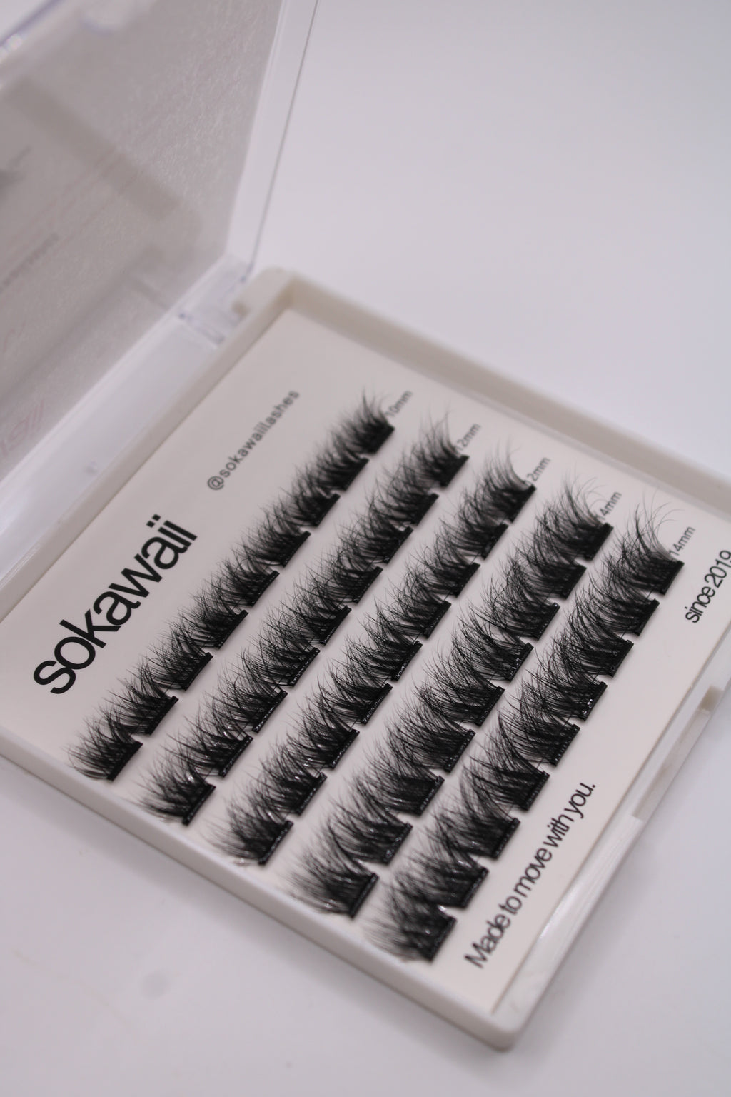 🍬☁️✨PRE GLUED HUNTER 🍬☁️✨(stick & go) 45 pieces lashes only